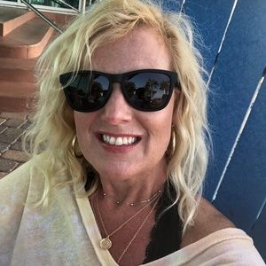 Meet your Posher, Janet